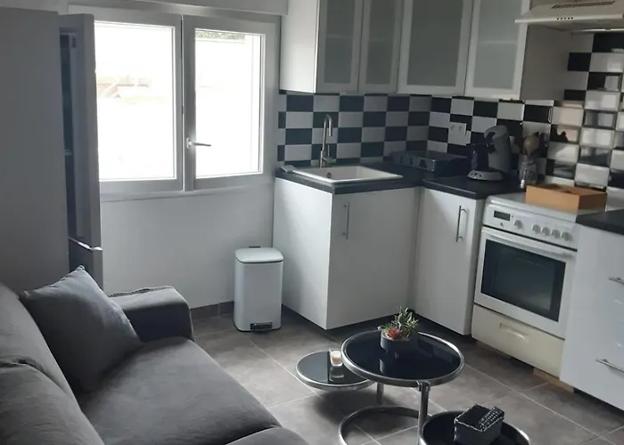 Avec Terrasse Apartamento *